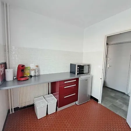 Charmant-appartement-centre-ville Апартаменты *